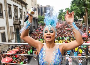 Lexa comanda o bloco da Sapequinha na Rio Branco